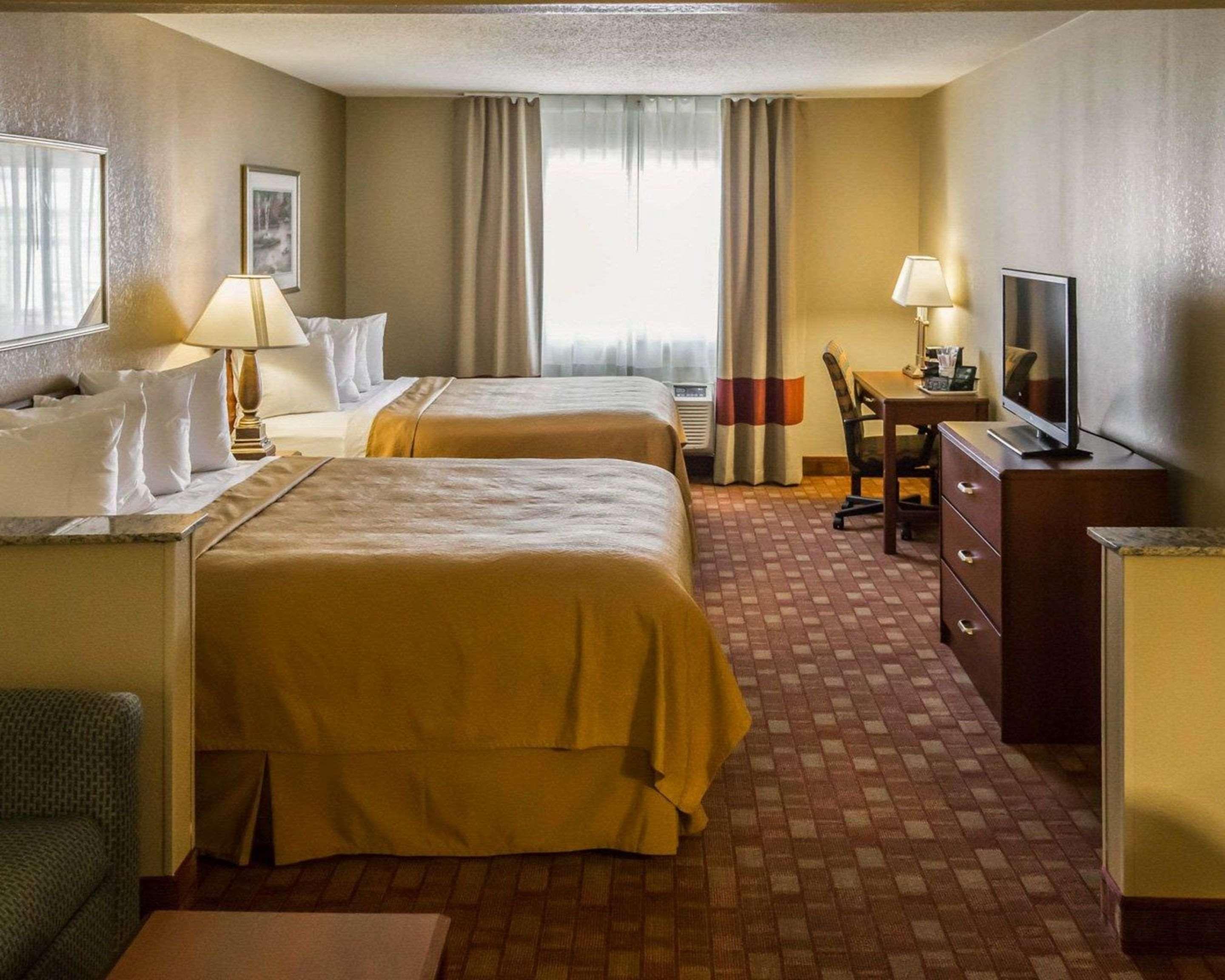 Mainstay Suites Joliet I-80 Buitenkant foto