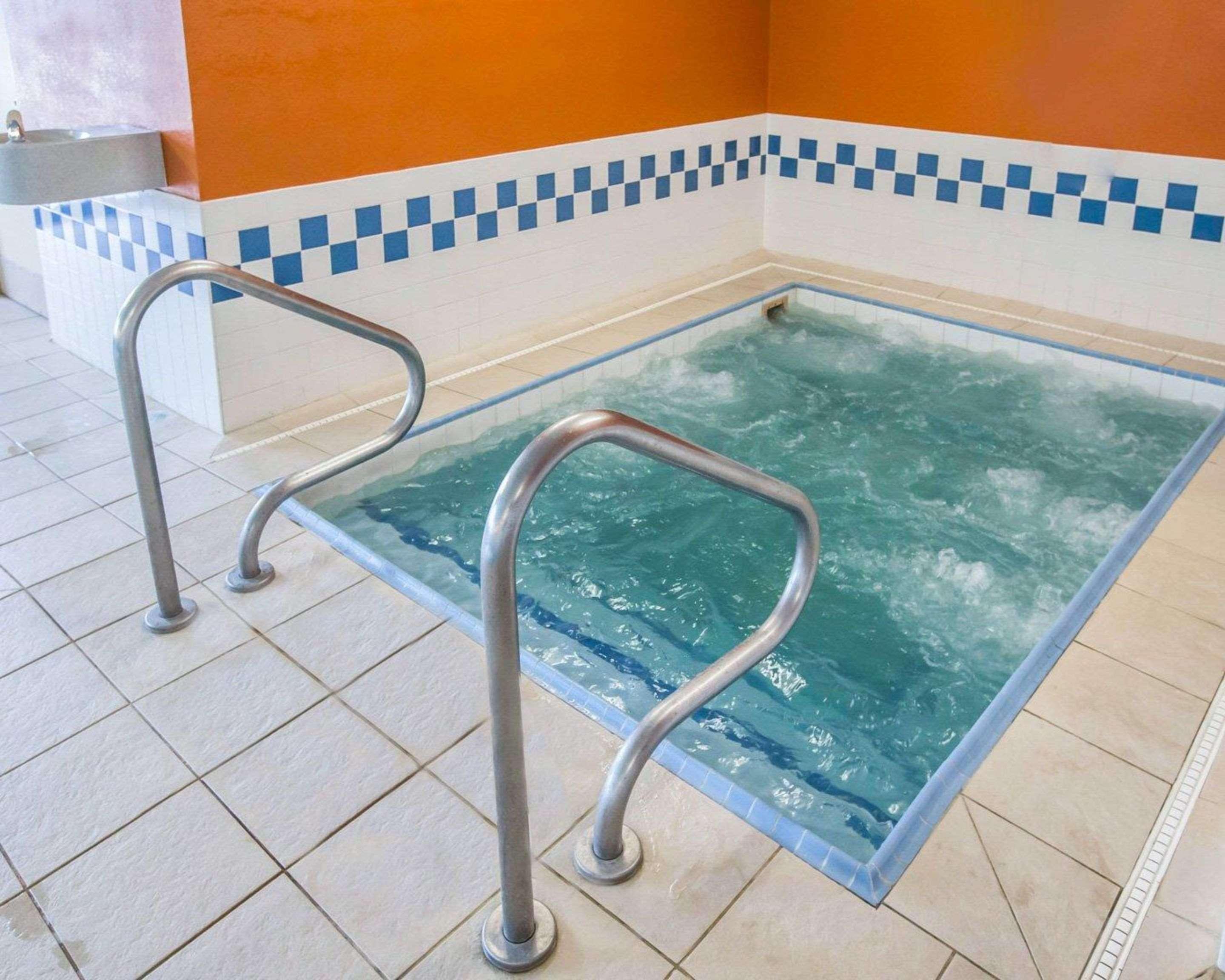 Mainstay Suites Joliet I-80 Buitenkant foto