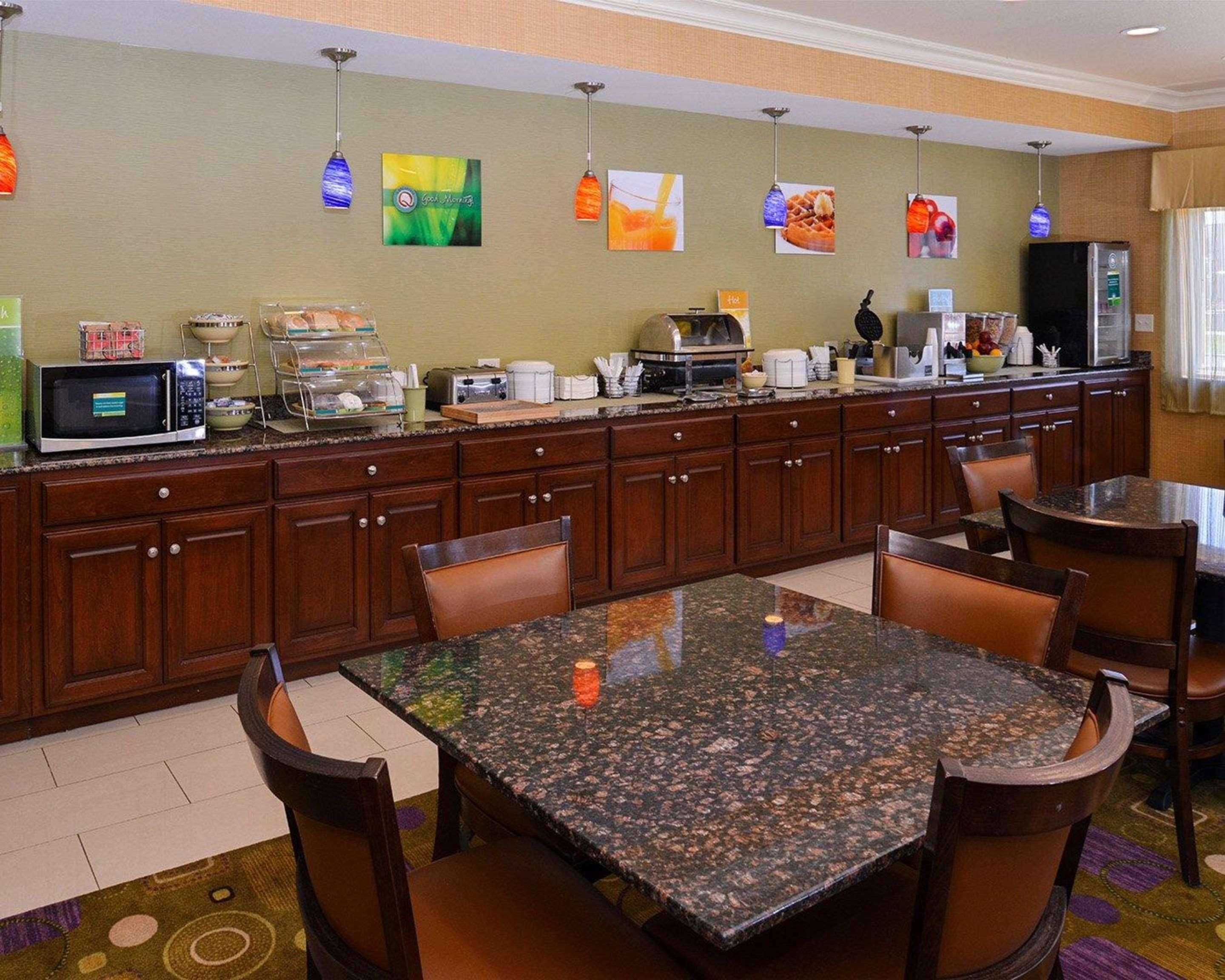 Mainstay Suites Joliet I-80 Buitenkant foto