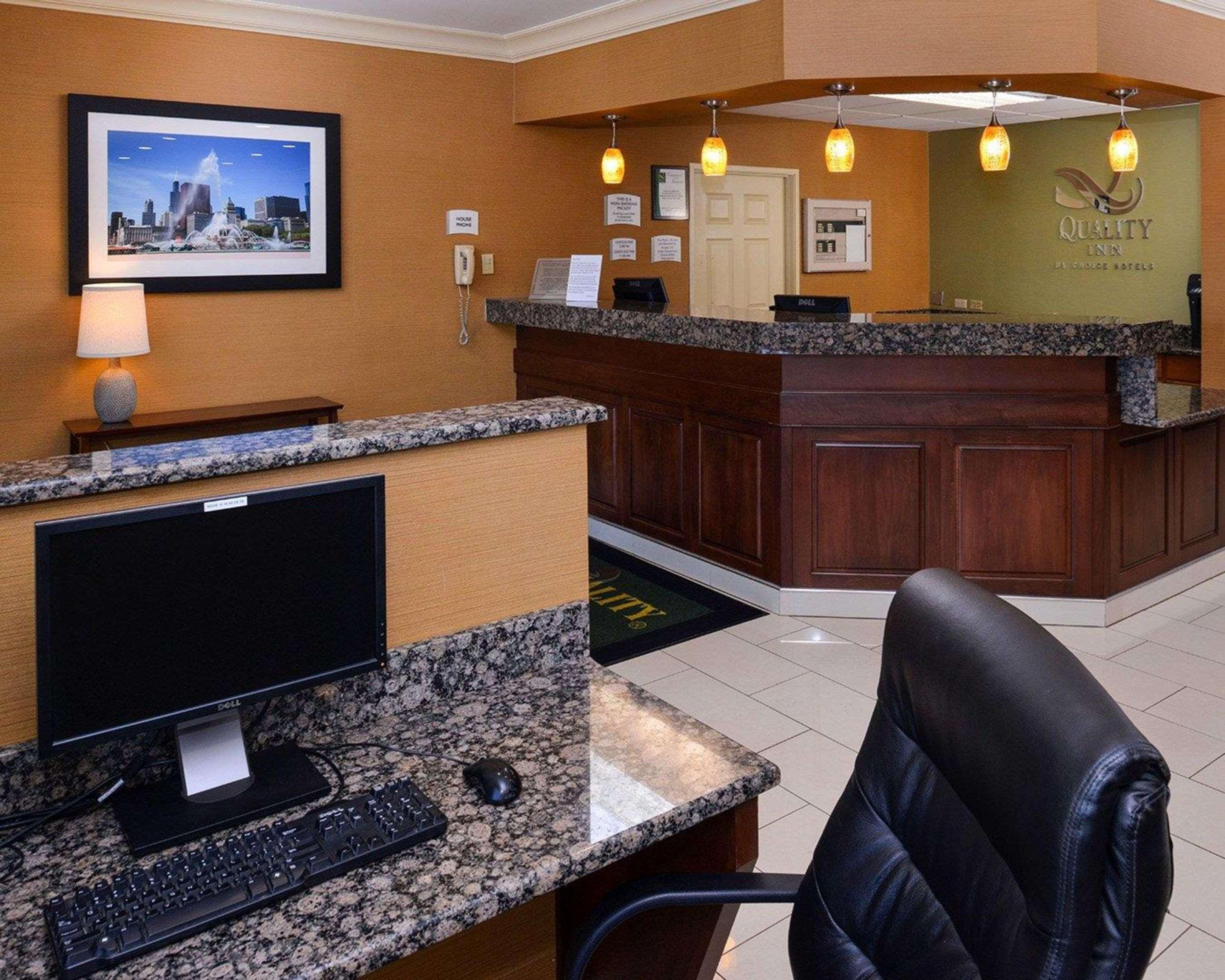 Mainstay Suites Joliet I-80 Buitenkant foto